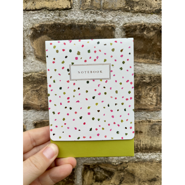 The Great Brittish, Stephanie Dyment, Notebook med magnetlukning, Hvid med prikker