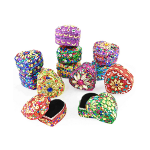 ske med perler og glimmer, hjerte