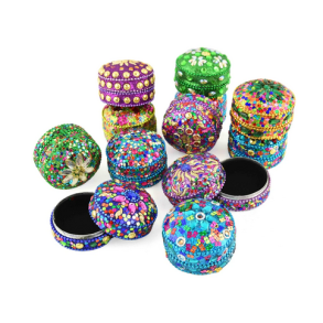 ske med perler og glimmer, rund,  5cm