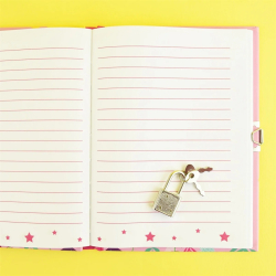 Dagbog med ls, enhjrning og regnbue