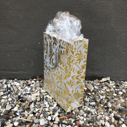 Gavepose, gr m. guldmnster, 25x18x8 cm