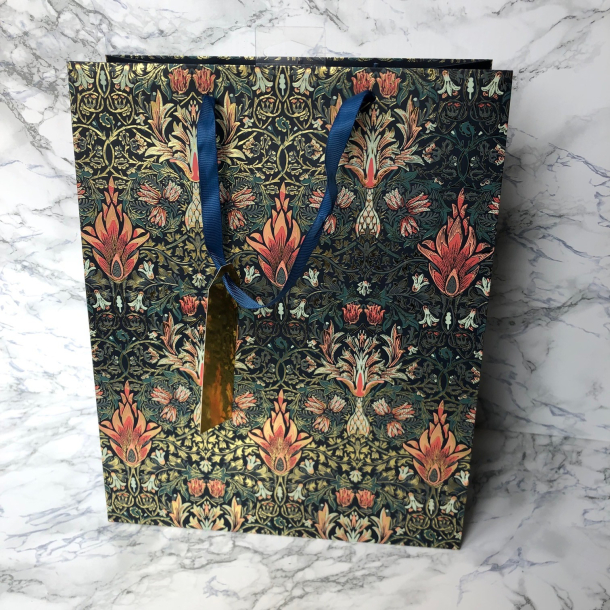 Gavepose, mnster og gulddetaljer