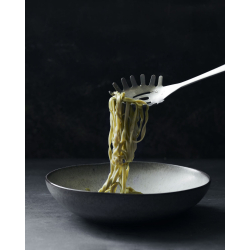 Nicolas Vahe, Daily, Pastaske