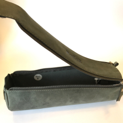 Penalhus Boxer - Mrkegr skind