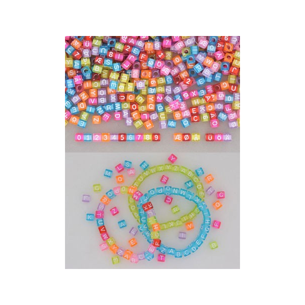 Perler i plast med alfabet og tal, farvet, 6x6mm