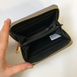 Pung med prikker, gr