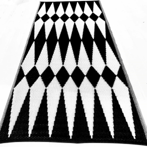 Rastablanche, Sort og hvid, backgammon