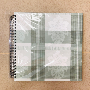 Scrapbog gr med blomster