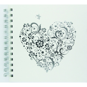 Scrapbog med slvhjerte lille