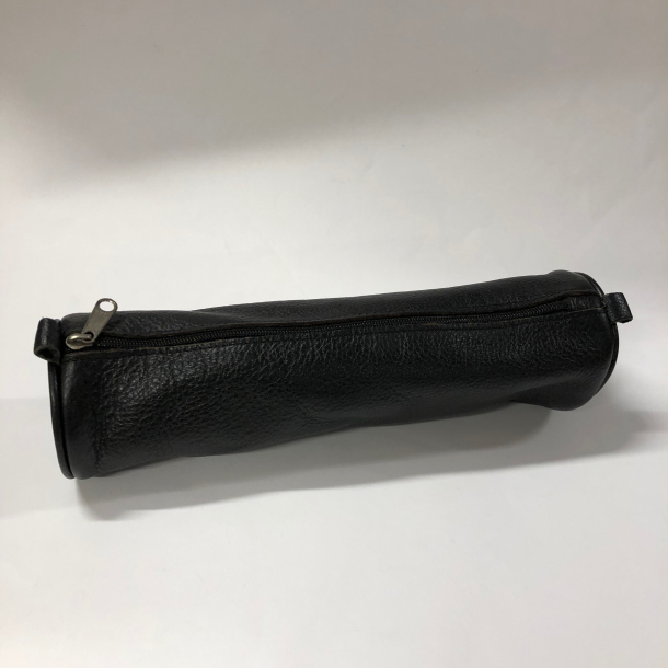 Skind penalhus rundt, sort