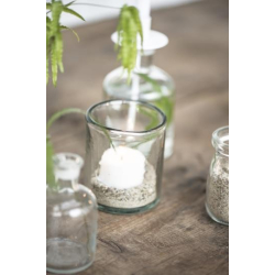 Skjuler tykt glas, Helene