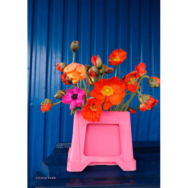 Studio Flr, Cleaning Up, A5