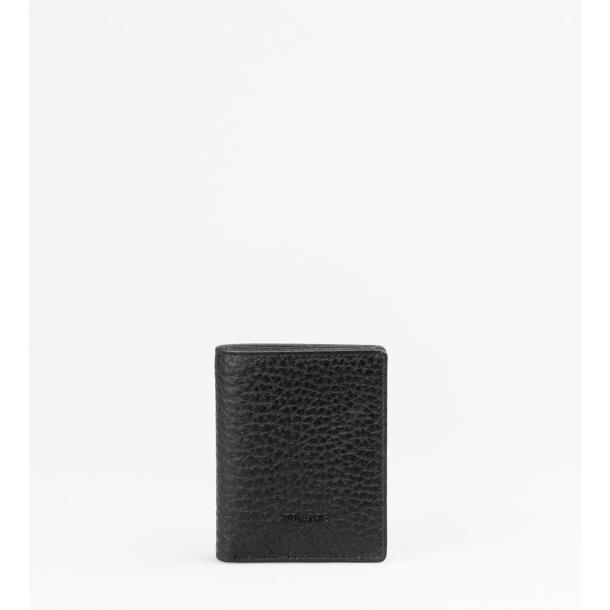 Treats Julie Bae pung, Black