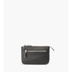 Treats pung Ann Bae, Black