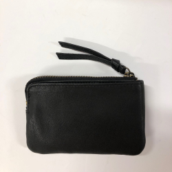 Treats Pung ∙ Filippa Common ∙ Black