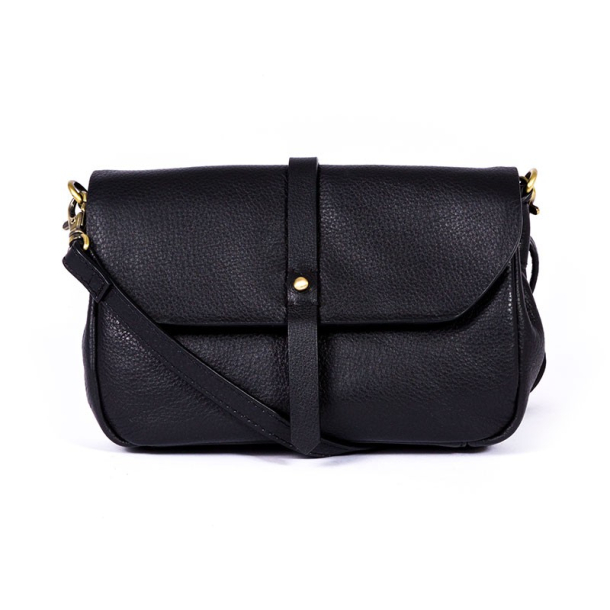 Treats skuldertaske sort KUN ONLINE