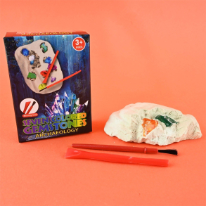 Udgravningsst med diamanter og redskaber